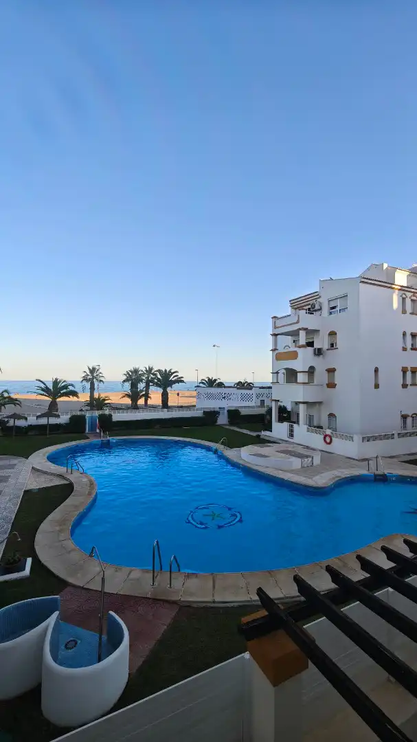 Wohnung mit Pool zum Verkauf in Roquetas de Mar ciudad, imagen 2