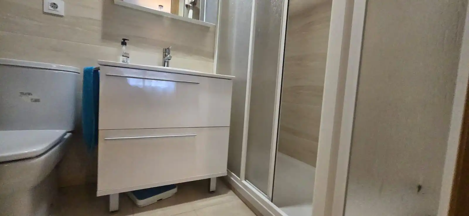 Baño de Apartamento de alquiler en Alboraya con Aire acondicionado, Amueblado y Balcón