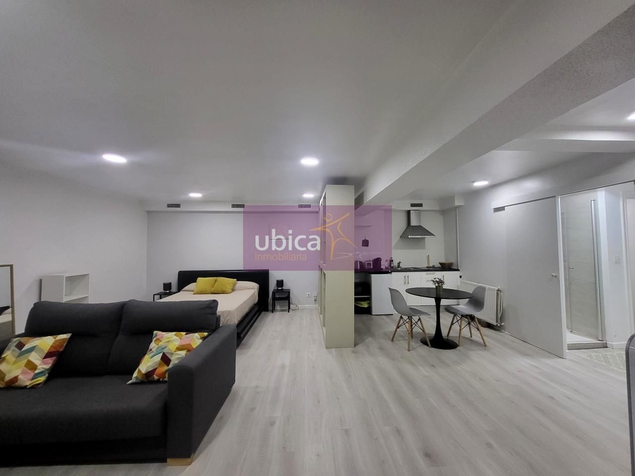Loft for sale in Vigo   with Heating and Furnished