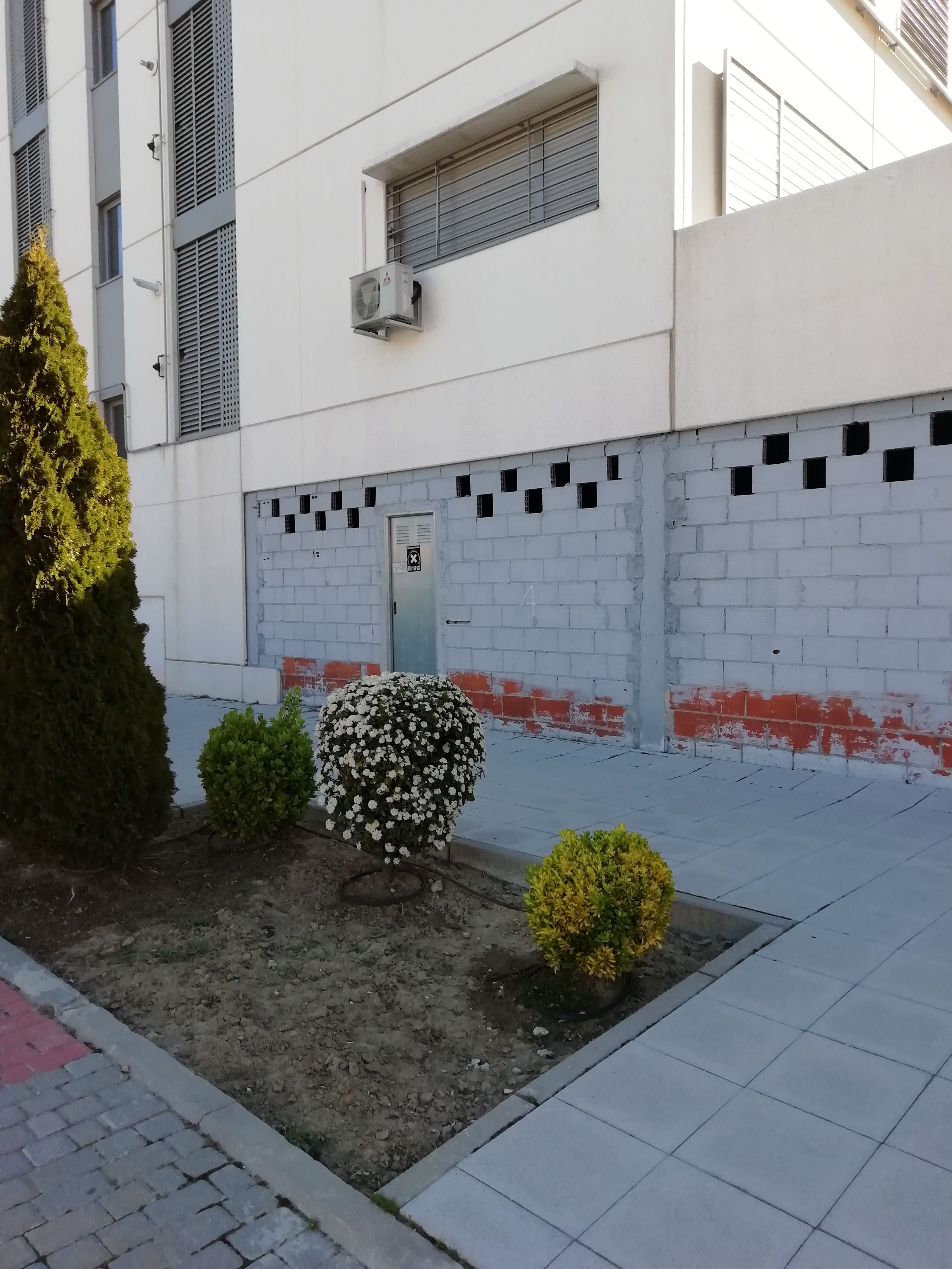 Vista exterior de Garatge de lloguer en Parla