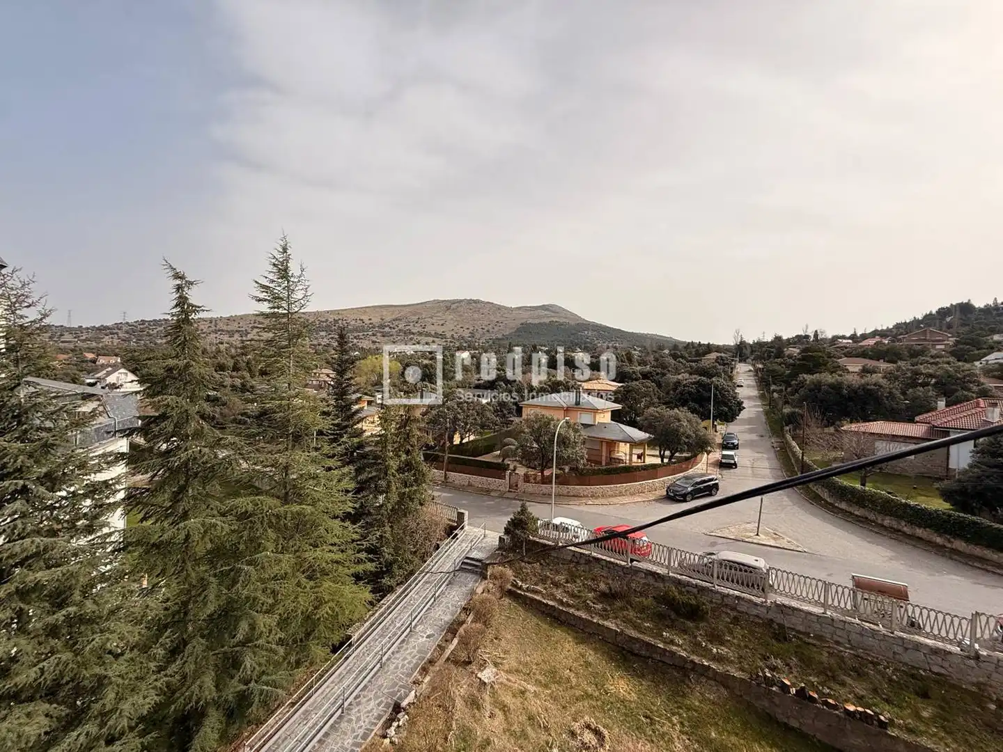 Außenansicht von Wohnung zum Verkauf in El Espinar mit Heizung, Privatgarten und Parkett