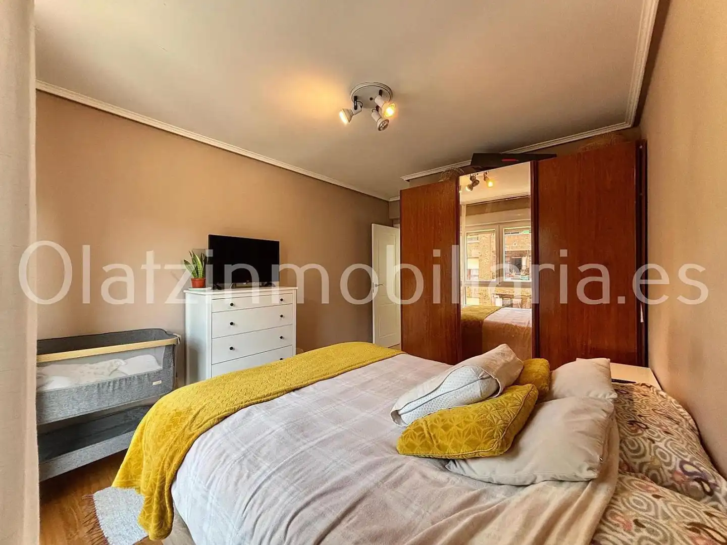 Habitación de Piso en venta en Zalla  con Calefacción, Terraza y Trastero