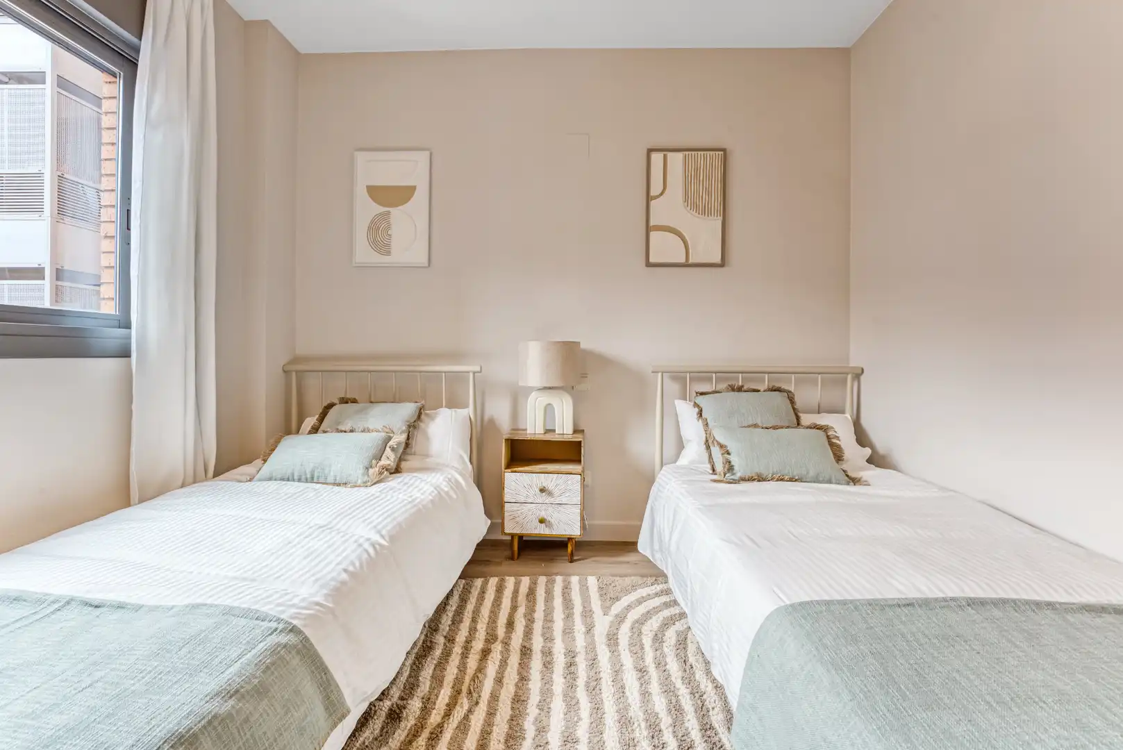 Habitación de Piso en venta en Madrid con Aire acondicionado, Terraza y Trastero