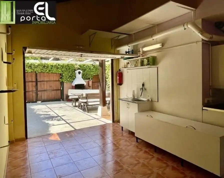 Cocina de Casa o chalet en venta en San Martín de Unx con Aire acondicionado, Piscina y Amueblado
