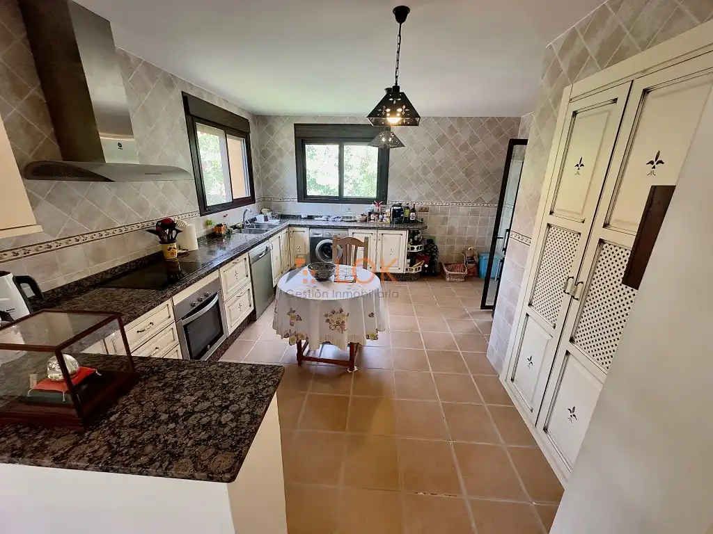 House with pool for sale in Camino de Nicola, imagen 3