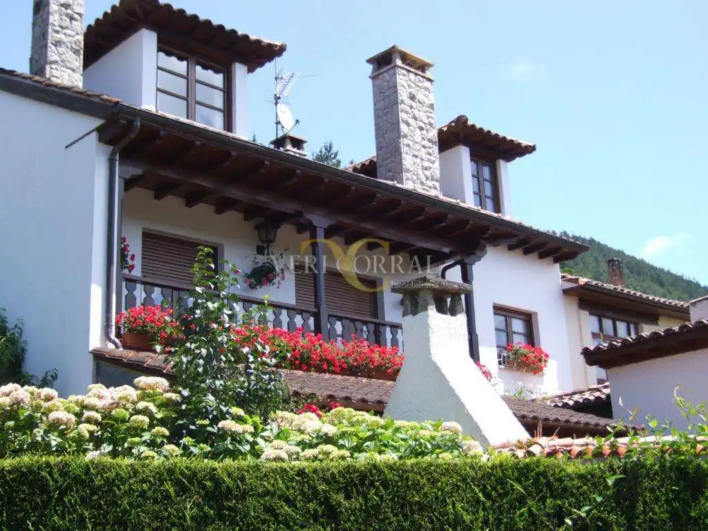Casa o chalet en venta en Coviella, Cangas de Onís