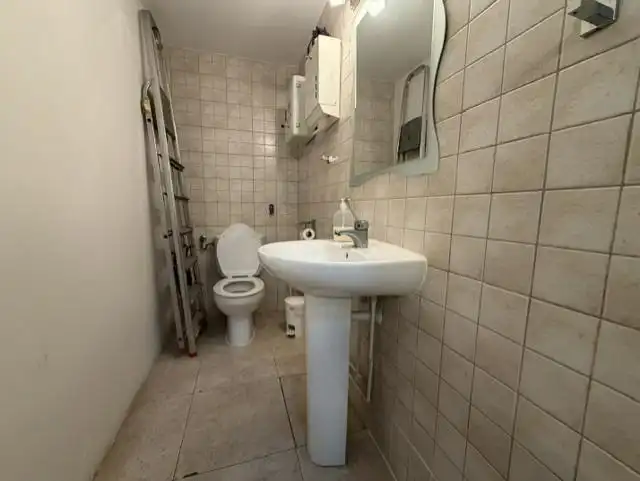 Gewerbefläche zum Verkauf in Calle de Sierra Morena 10, imagen 6