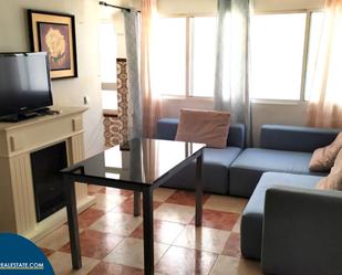 Sala d'estar de Apartament en venda en Marbella amb Aire condicionat i Balcó