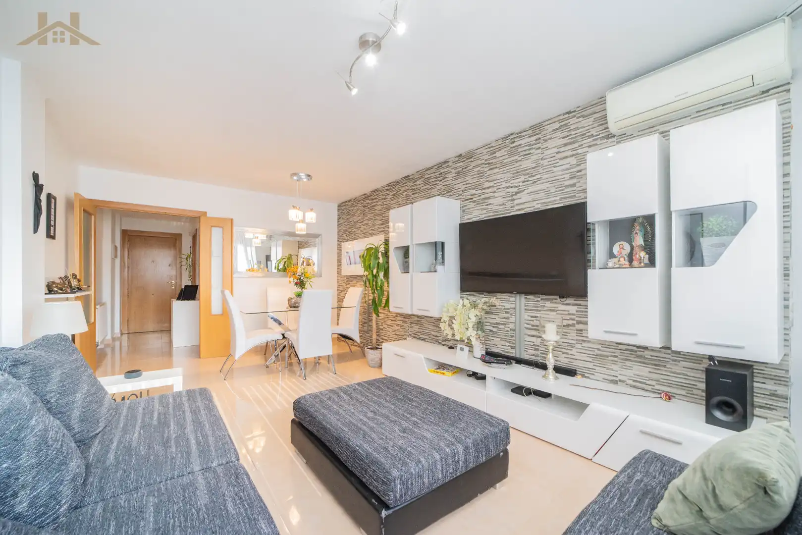 Living room of Flat for sale in Valdemoro  with Air Conditioner, Heating and Storage room