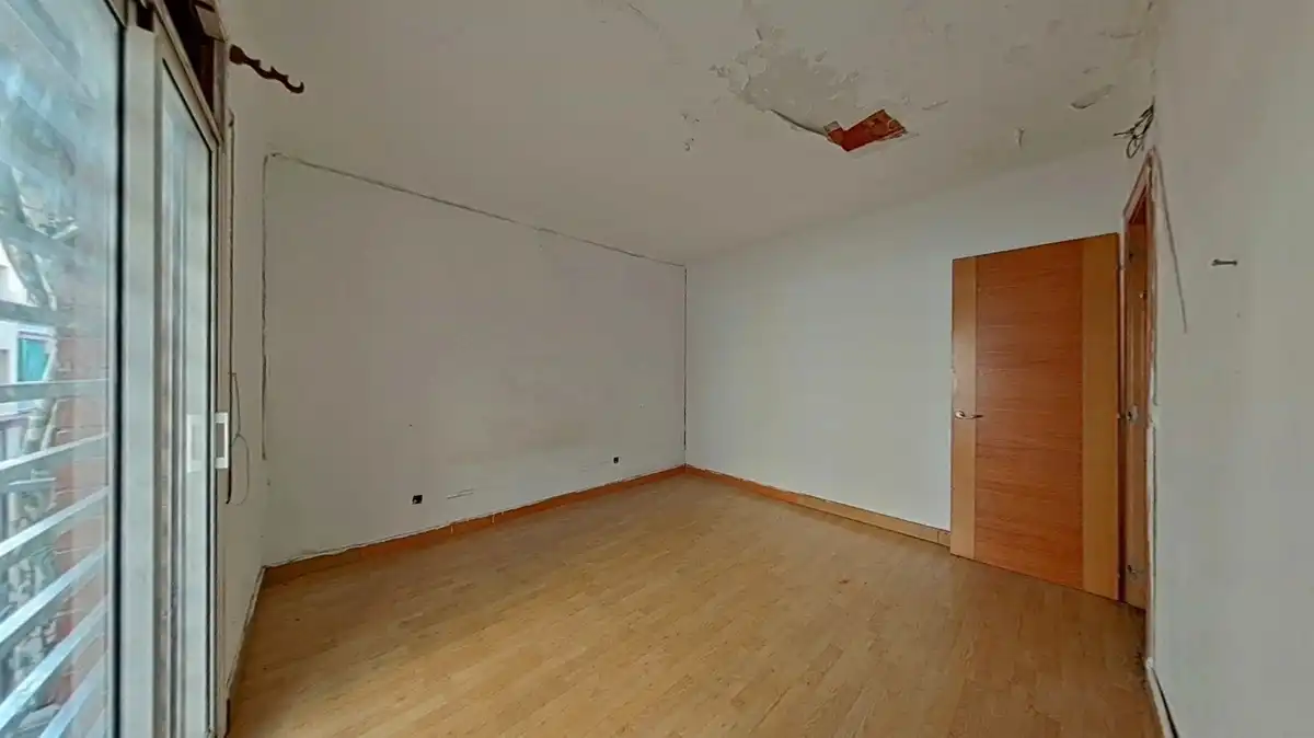 Piso en venta en Cerdanyola del Vallès con Balcón
