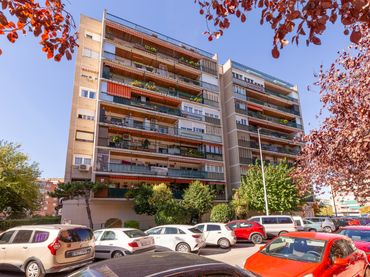Pis amb ascensor en venda a Calle la Luna 9