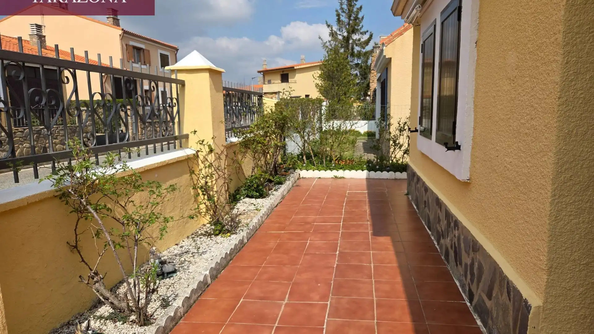 Terraza de Casa adosada en venta en Añón de Moncayo con Jardín privado, Terraza y Piscina comunitaria