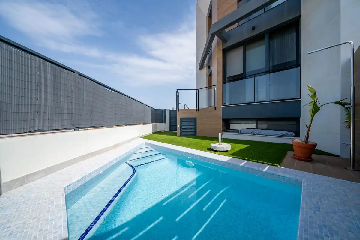 Adosado con terraza en venta en Carrer de Moraira