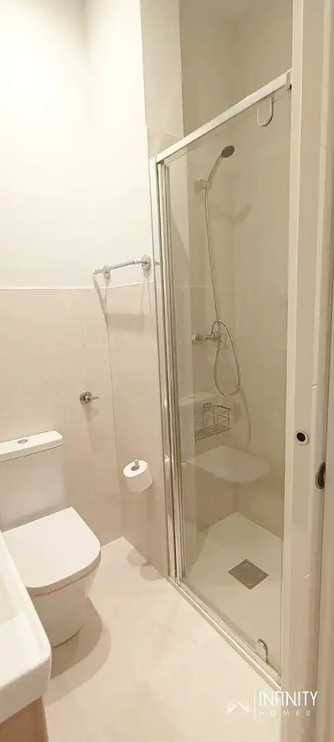 Badezimmer von Wohnung zur Miete in Bilbao  mit Heizung