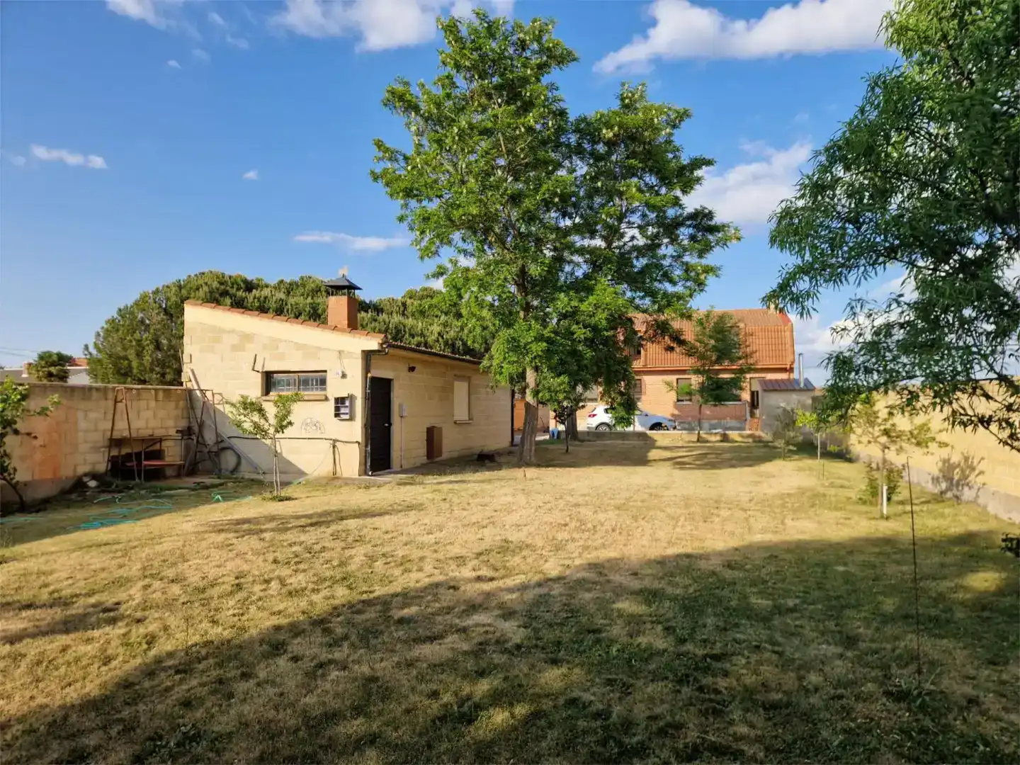 Casa o xalet en venda en Villabrázaro amb Jardí privat, Traster i Moblat