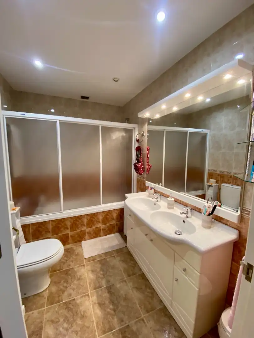 Bathroom of Detached homes for sale in Villarrubia de los Ojos  with Air Conditioner, Heating and Private garden