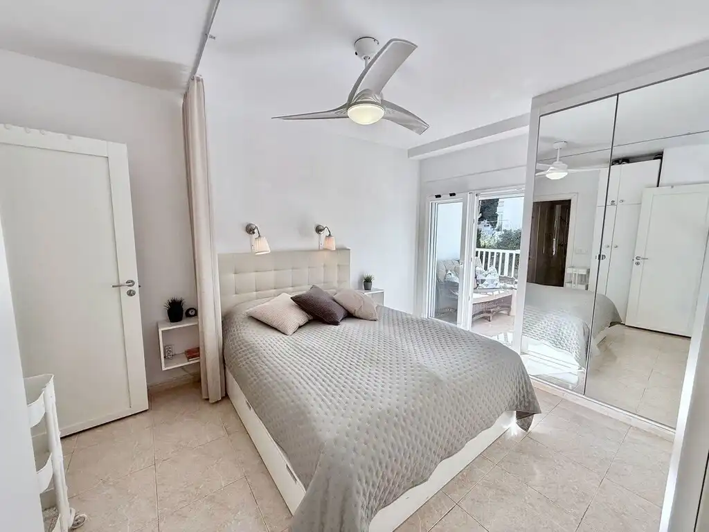 Bedroom of Apartments for sale in Marbella  with Air Conditioner, Terrace and Furnished