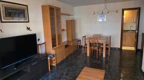 Foto 2 de Pis en venda a Carrer Santiago Apòstol, La Torrassa, Barcelona