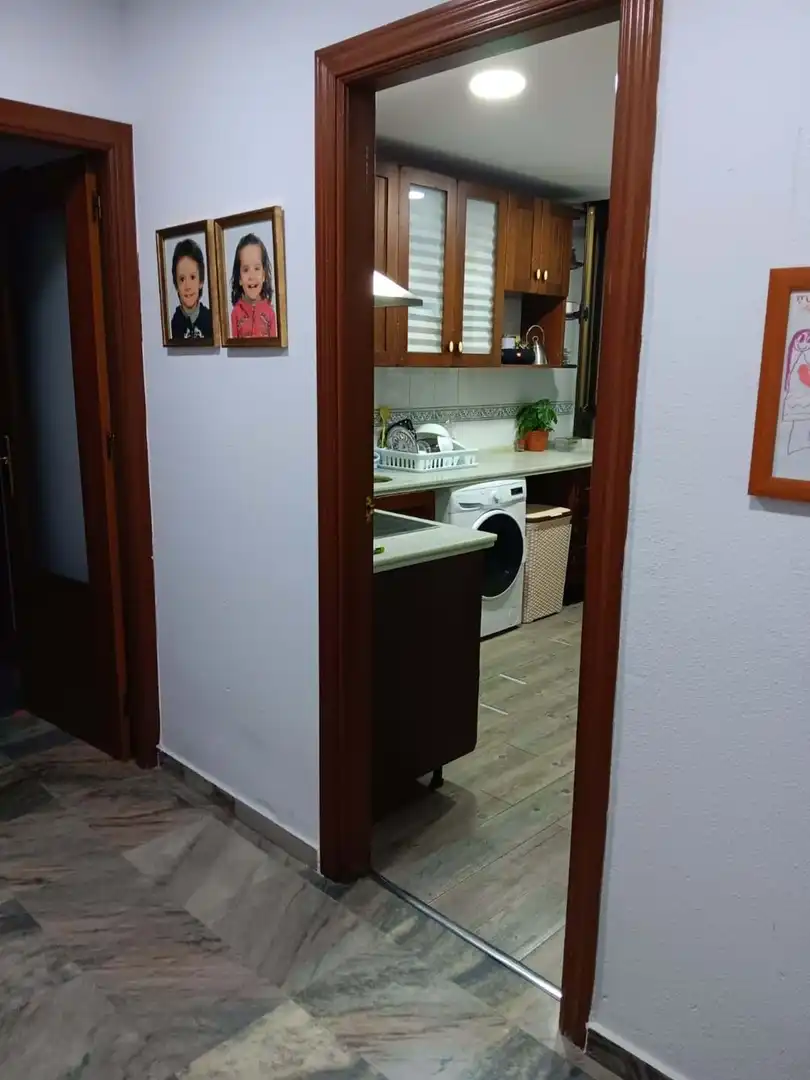 Cocina de Piso en venta en Sevilla con Piscina