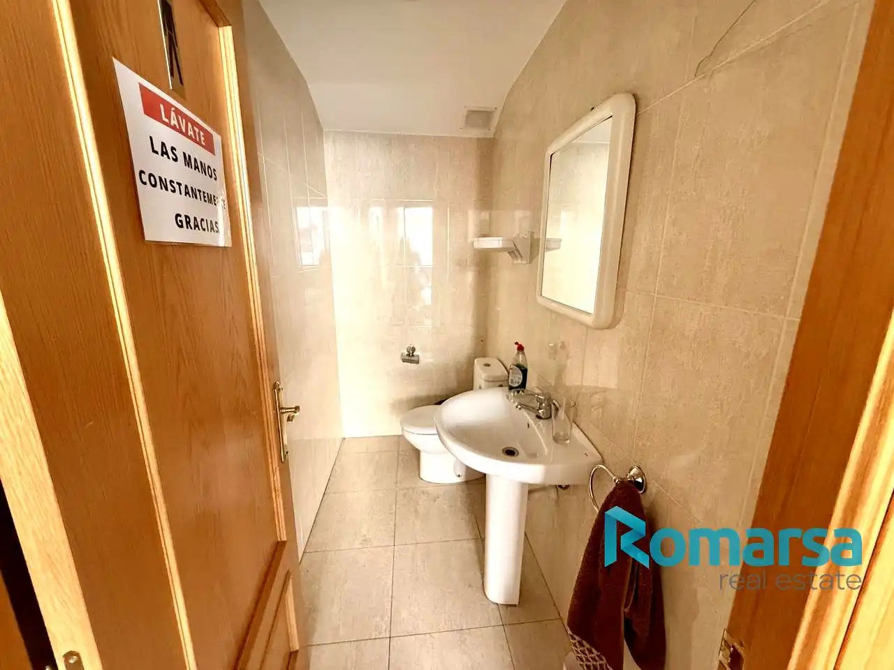 Baño de Nave industrial en venta en Ávila