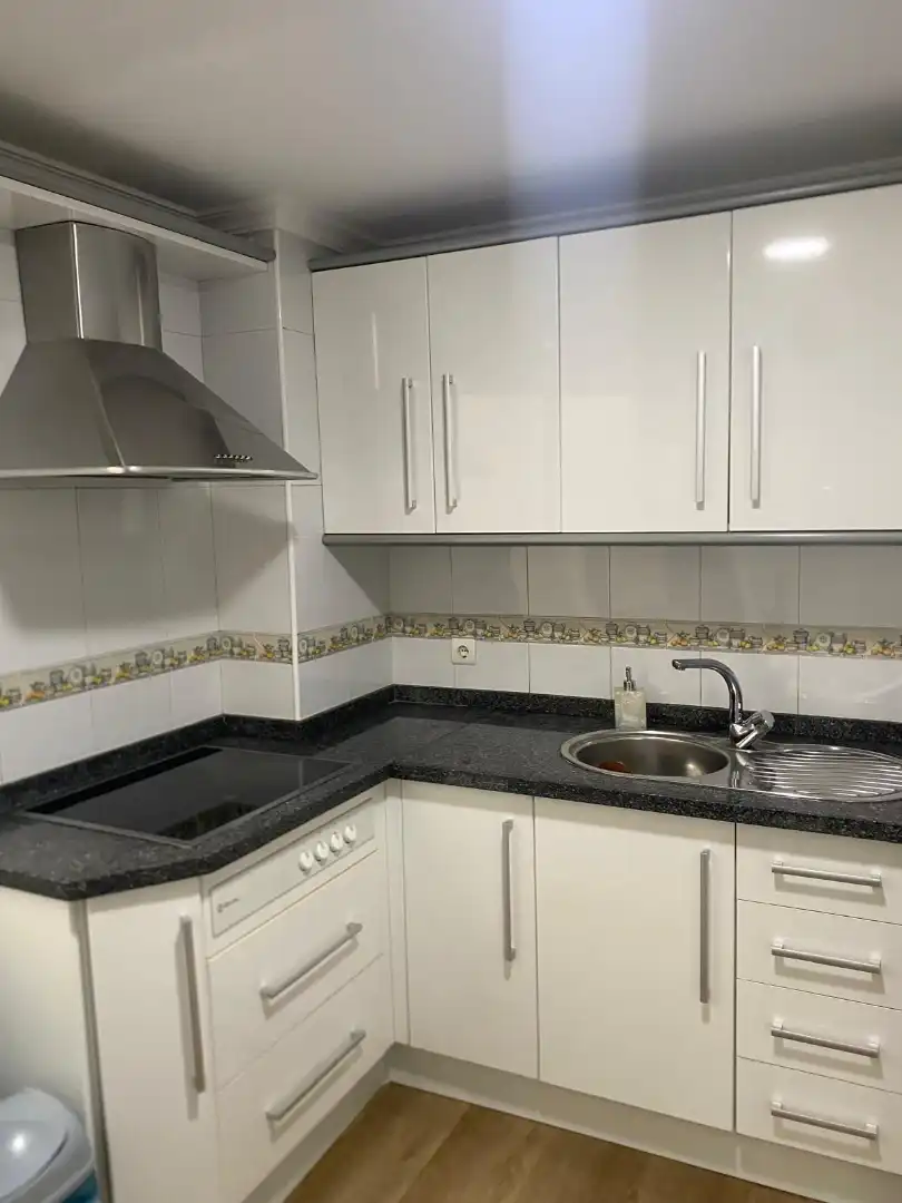 Flat for rent in Calle San Juan Bosco, 86, El Molinillo - Capuchinos