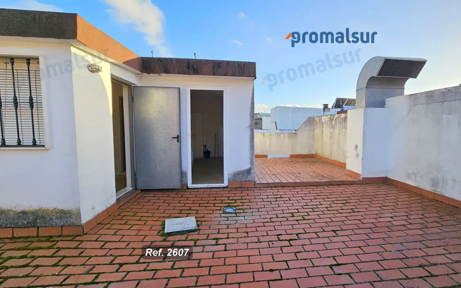Vista exterior de Casa o chalet en venta en Puente Genil con Terraza, Trastero y Balcón