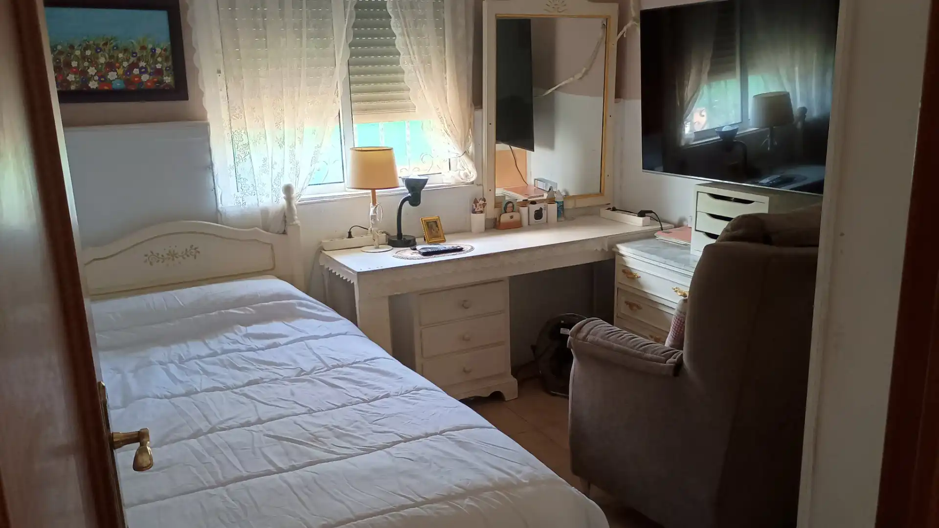 Habitación de Casa o chalet en venta en Sanlúcar la Mayor con Aire acondicionado, Jardín privado y Trastero