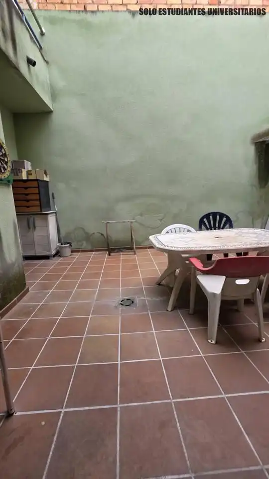 Terraza de Planta baja para compartir en Terrassa con Aire acondicionado, Calefacción y Terraza