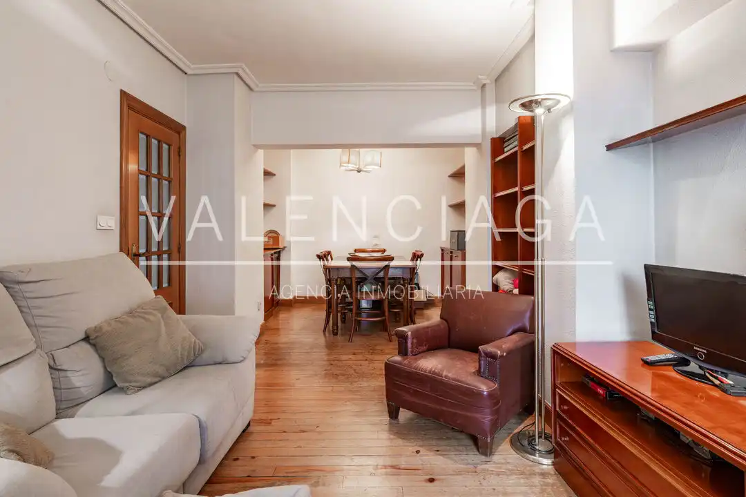 Piso con terraza en venta en Bergara Kalea, imagen 3