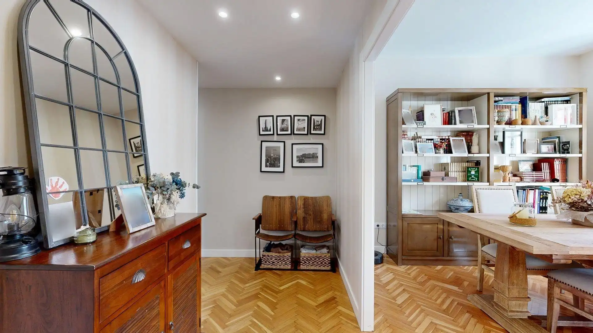 Flat for sale in Zaragoza  with Air Conditioner, Heating and Parquet flooring