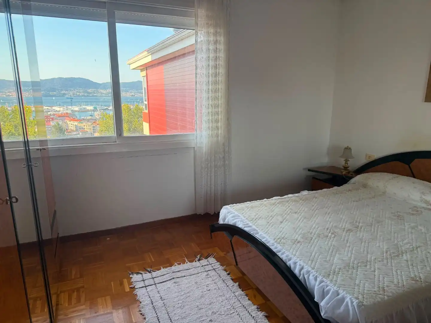 Habitación de Piso en venta en Vigo  con Terraza y Balcón