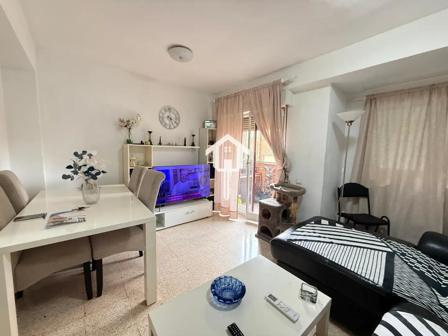 Sala d'estar de Pis en venda en Alicante / Alacant amb Aire condicionat, Moblat i Balcó