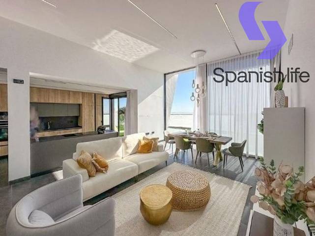 Casa-chalet en Venta en Calle Moncayo en Los Balcones - Los Altos