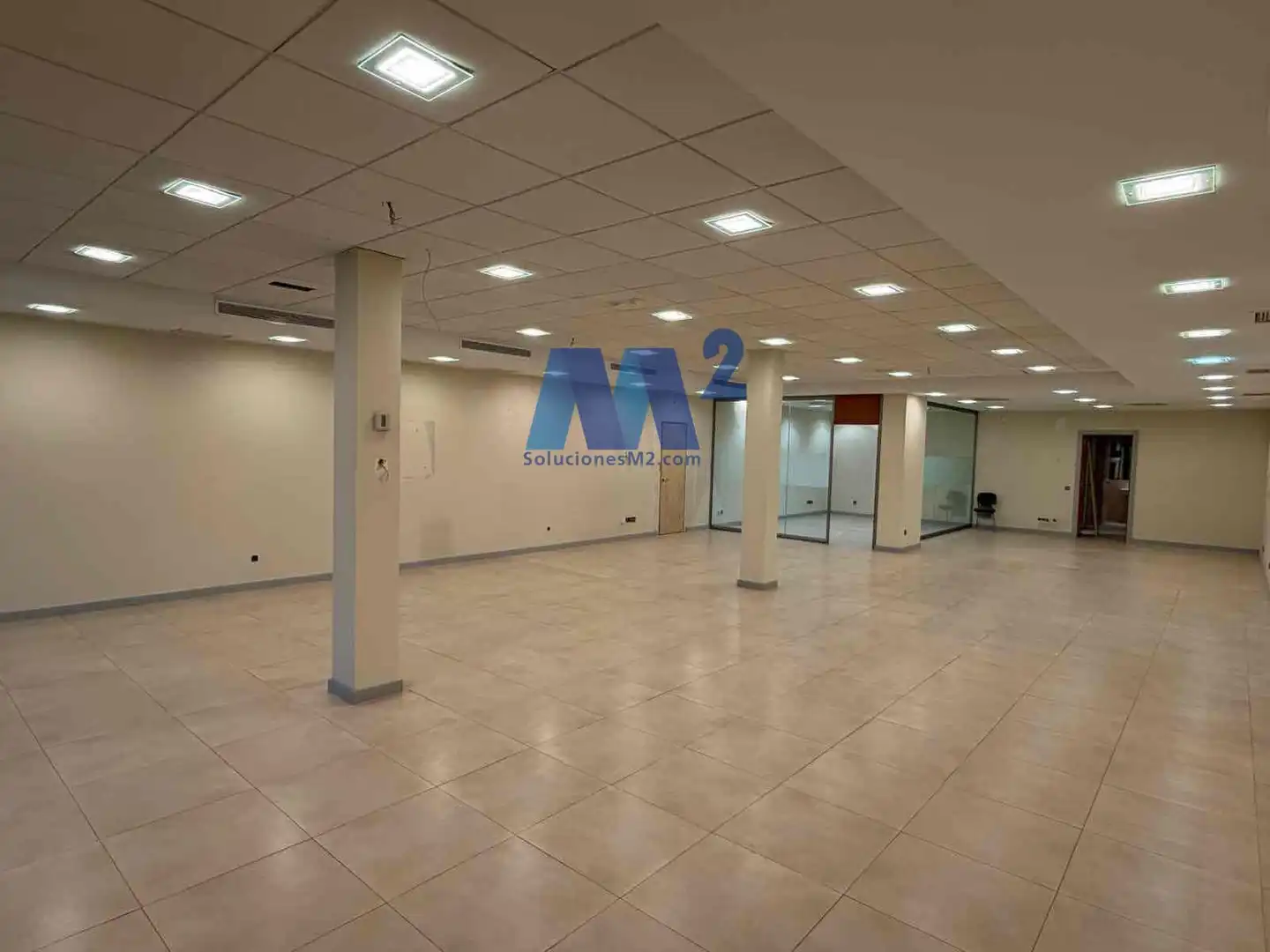 Fabrikhallen zur Miete in Algete