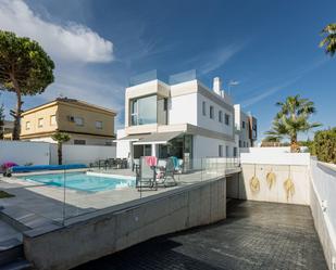 Swimming pool of House or chalet for sale in Torrevieja  with Air Conditioner, Terrace and Swimming Pool