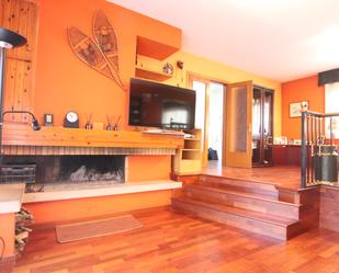 Living room of Single-family semi-detached for sale in Olesa de Montserrat  with Air Conditioner, Heating and Private garden