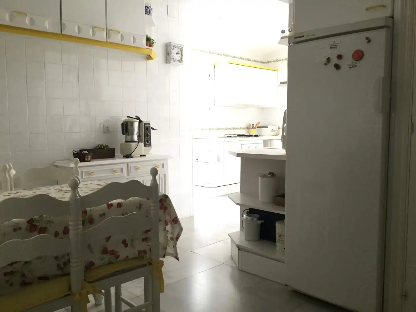 Kitchen of Houses for sale in El Puerto de Santa María  with Air Conditioner, Private garden and Storage room