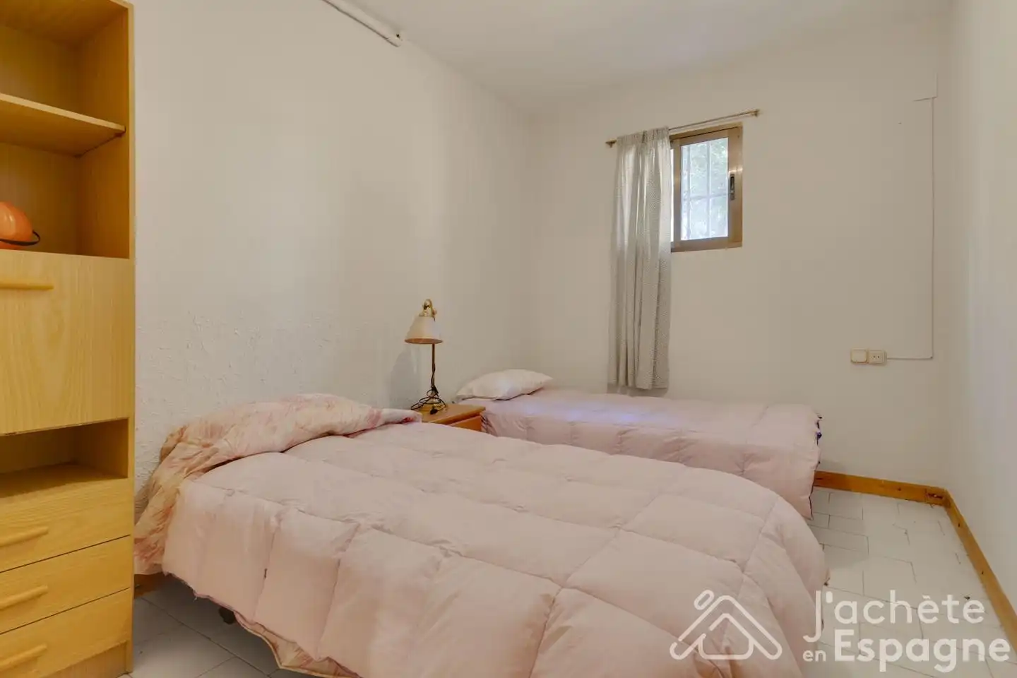 Dormitori de Casa adosada en venda en Paterna amb Aire condicionat, Calefacció i Terrassa