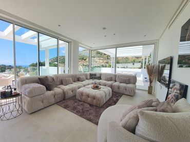 Penthouse mit Pool zum Verkauf in Ojén pueblo