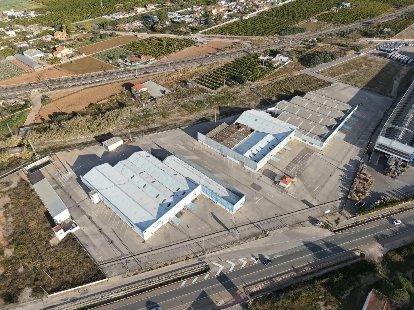 Industriegebäude zum Verkauf in Carretera Valencia-Barna 10