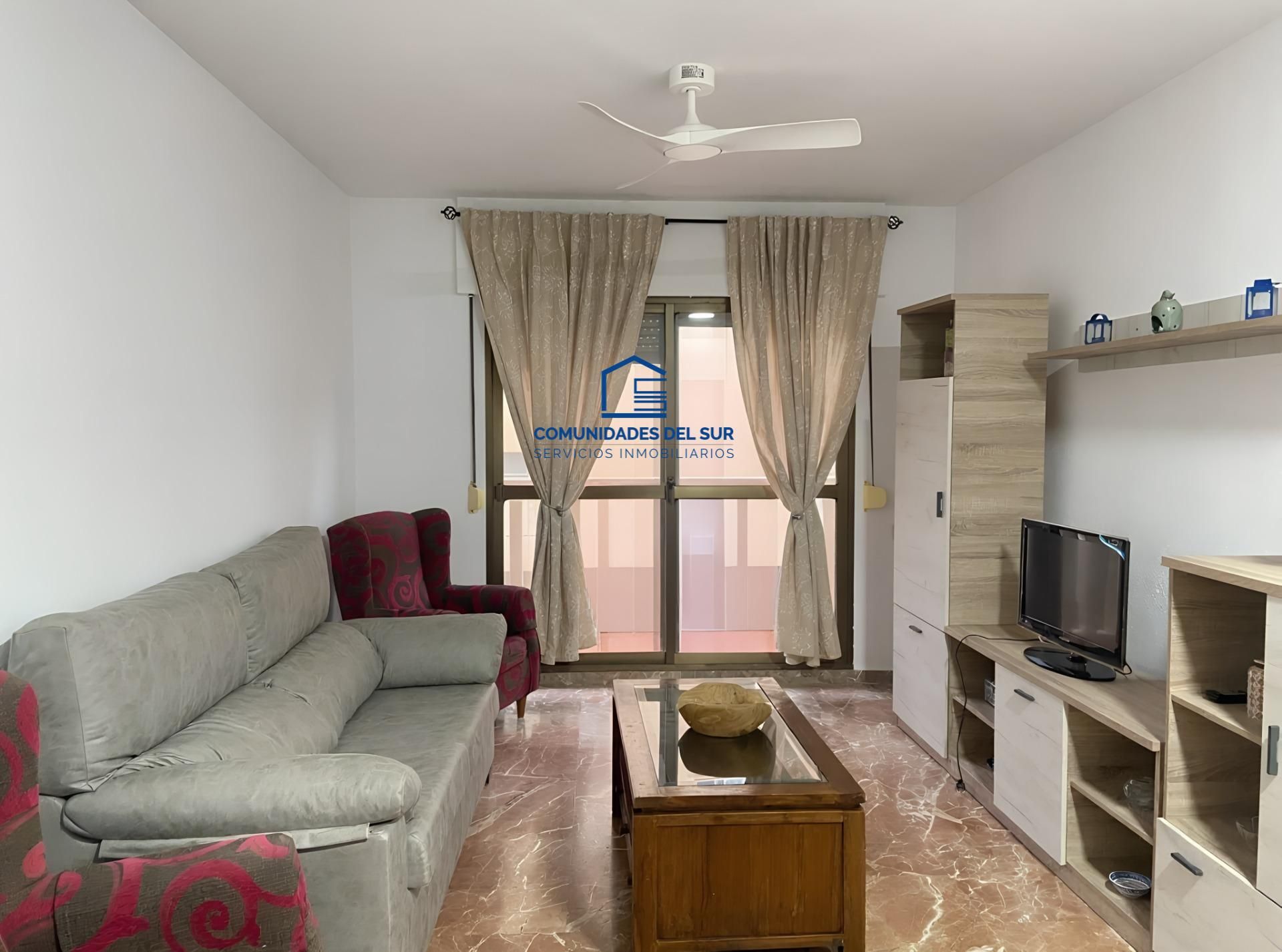 Sala d'estar de Pis de lloguer en  Cádiz Capital amb Terrassa