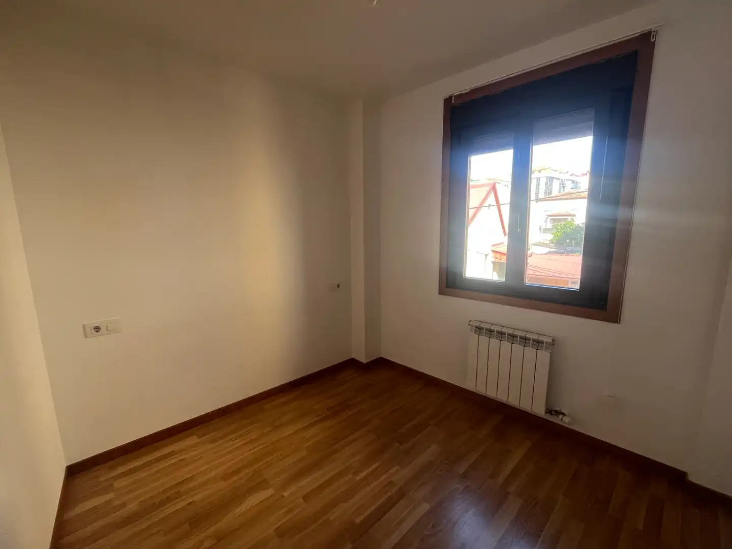 Bedroom of Flat for rent in Vigo   with Heating, Oven and Washing machine
