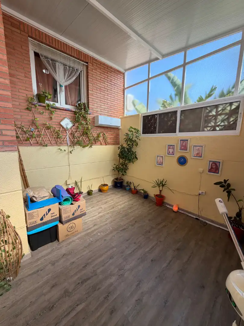 Terraza de Piso en venta en La Línea de la Concepción con Aire acondicionado, Terraza y Amueblado