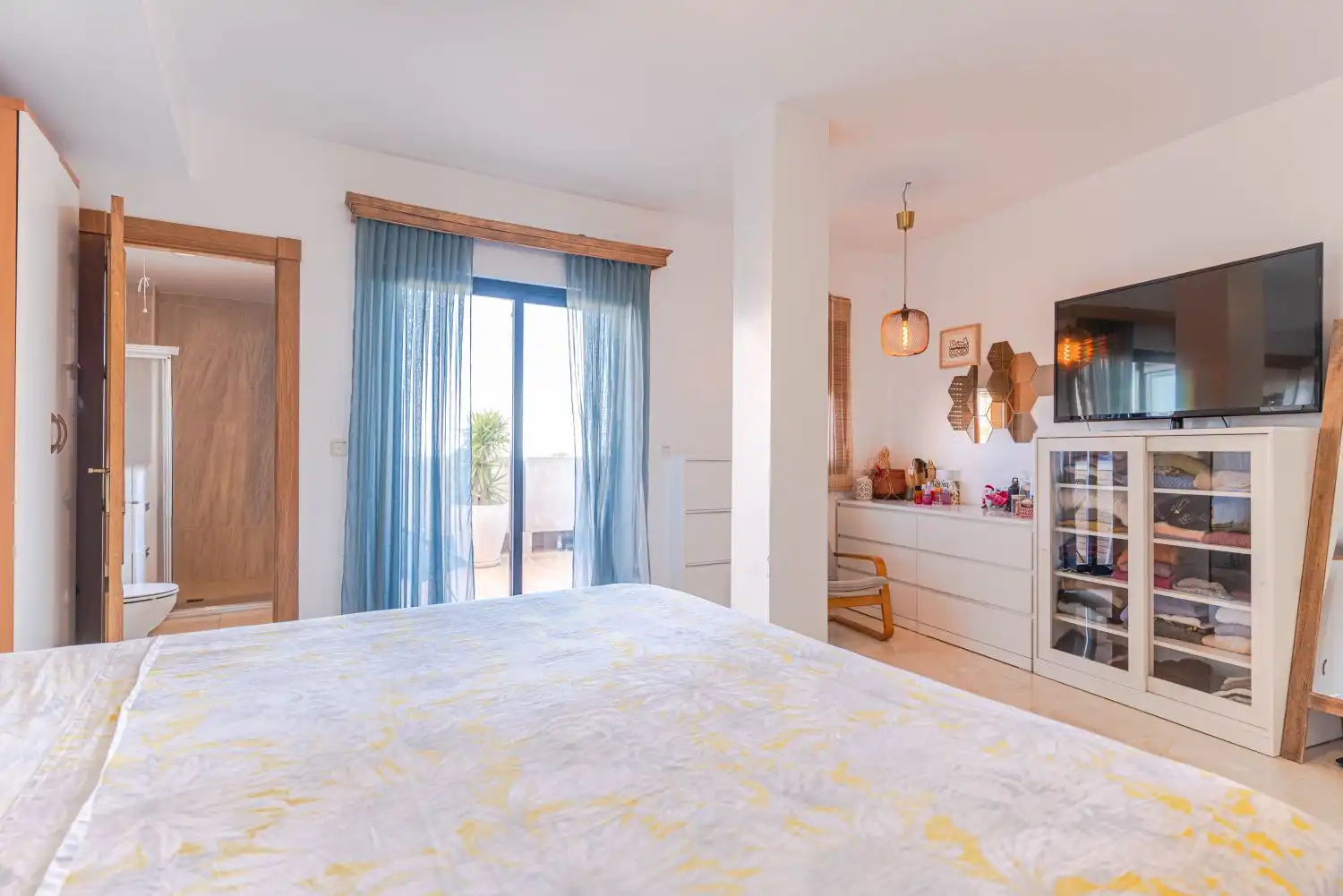 Habitación de Piso en venta en Motril con Terraza, Balcón y Piscina comunitaria