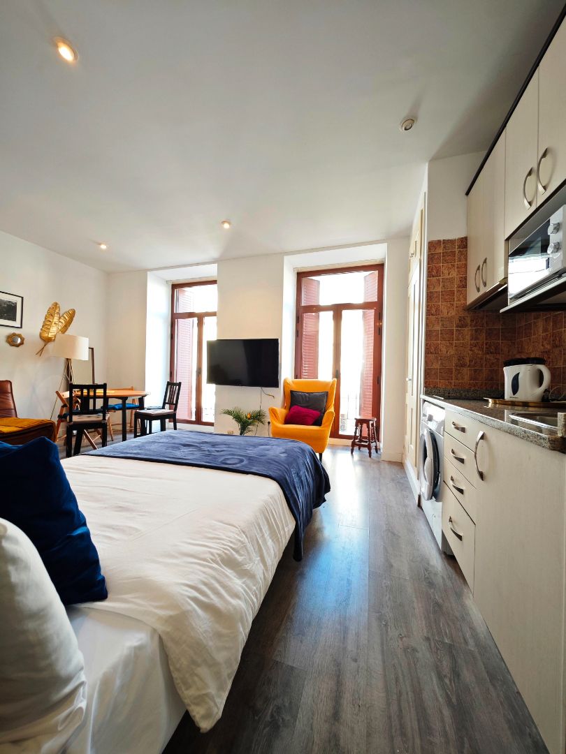 Bedroom of Flat for sale in  Madrid Capital  with Air Conditioner, Heating and Furnished