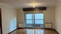 Living room of Flat for sale in Vigo   with Parquet flooring and Balcony