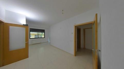 Foto 2 de Apartament en venda a Rocaberti, 37, -1, Creu de la Mà, Girona