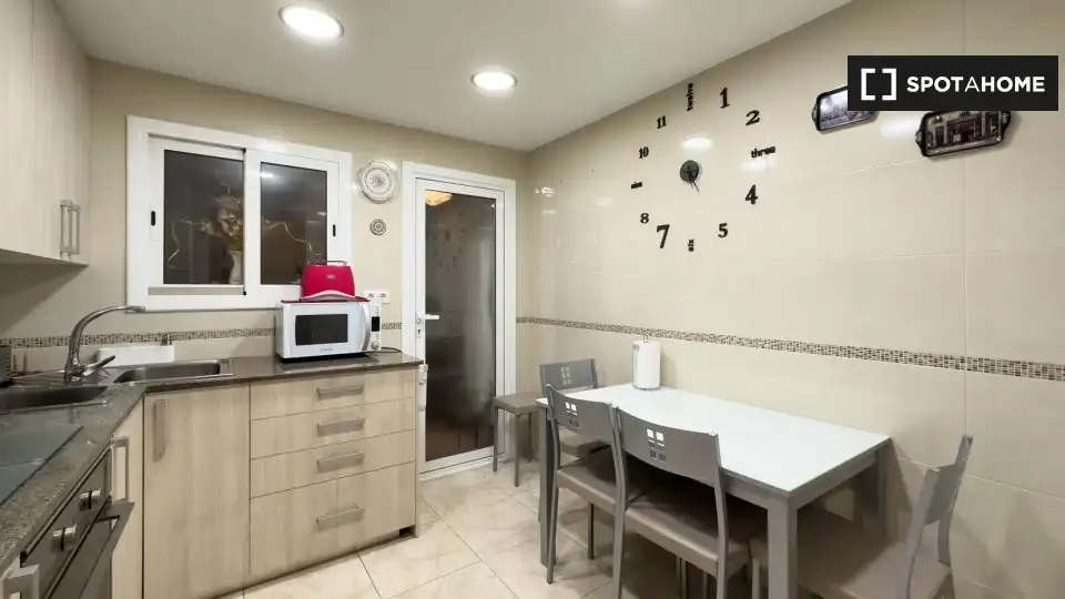 Wohnung zur Miete in La Guineueta