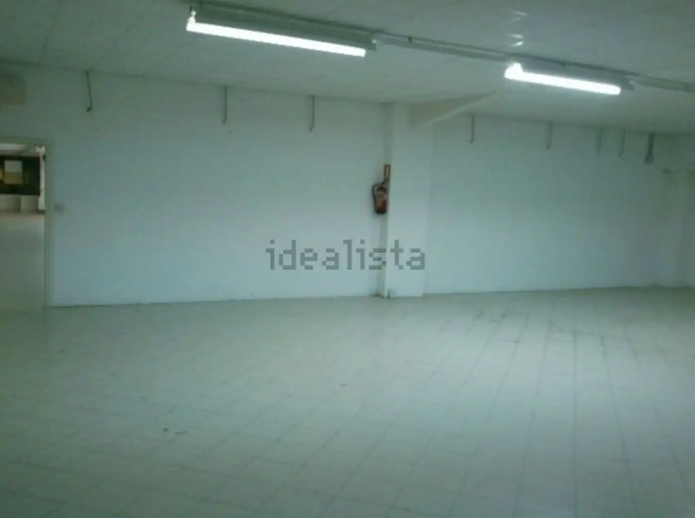 Local comercial en venta en Campo de la Juventud, imagen 3