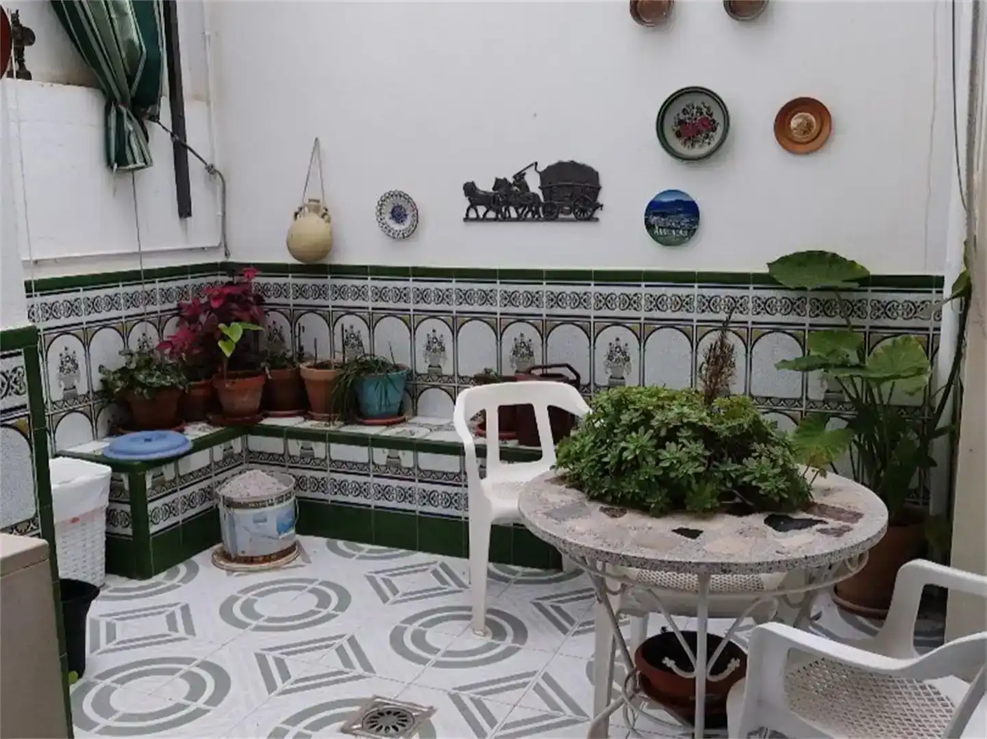 Jardí de Pis en venda en Almedinilla amb Aire condicionat, Traster i Moblat